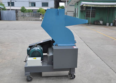 560 R/Min 산업 플라스틱 쇄석기 기계 무게 720kg 1300*1000*1520 mm